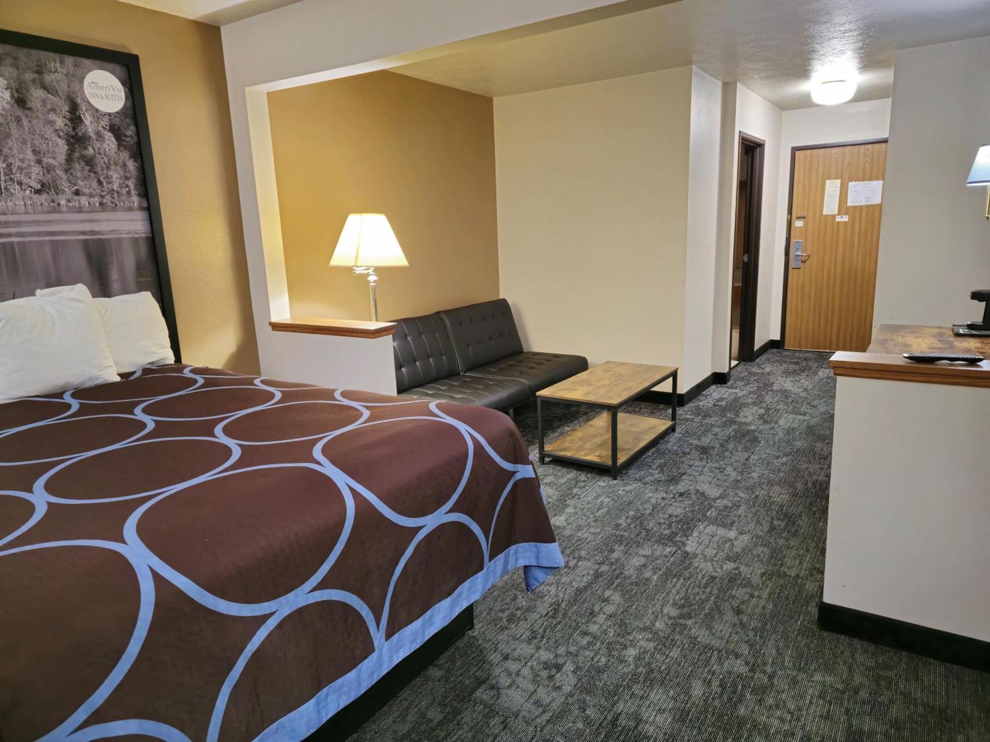 Amerivu Inn And Suites Shawano Wi Dış mekan fotoğraf
