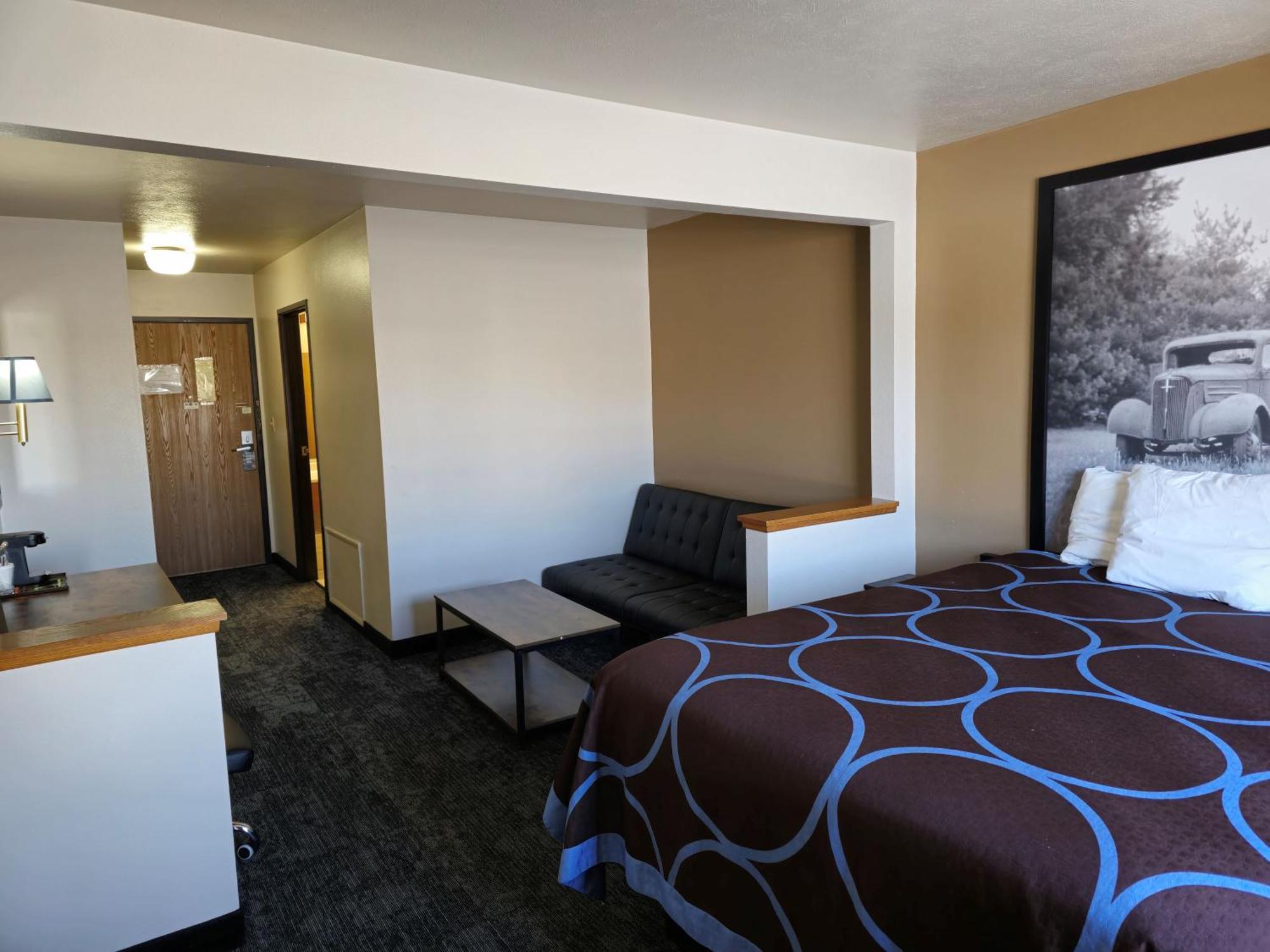 Amerivu Inn And Suites Shawano Wi Dış mekan fotoğraf